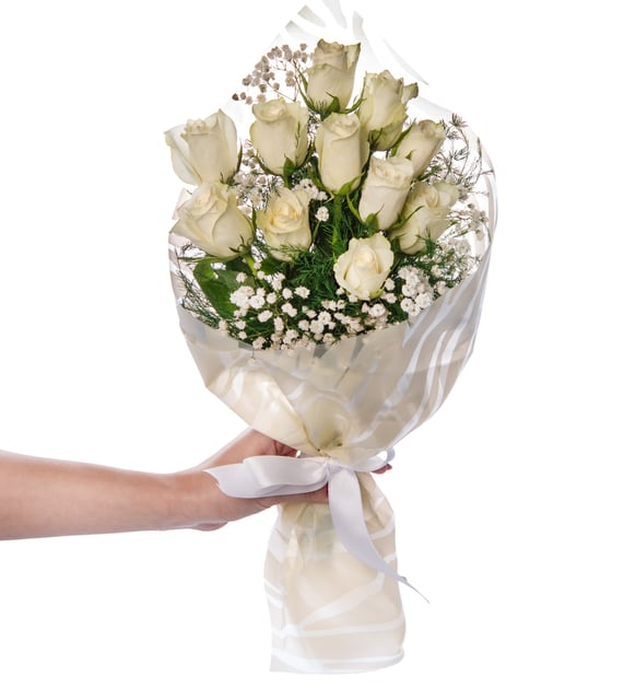 11 Beyaz Gül Buketi – Saflık ve Zarafetin Sembolü