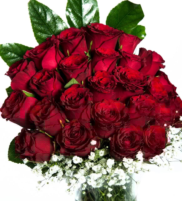 Cam Vazoda 25 Kırmızı Gül – Sonsuz Aşkın En Şık Hali