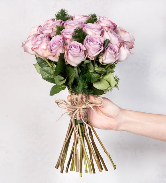 Lila Gül Naturel Buket – Pastel Romantizm